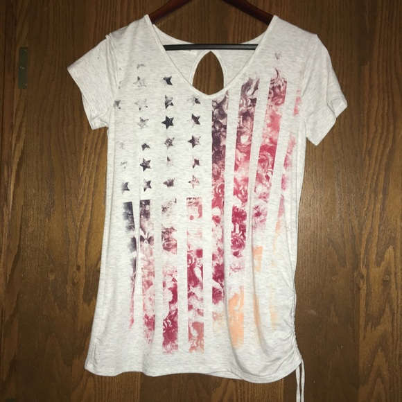 Maurices Tops - 🔵 3 for 20 🔵 Maurice’s American Flag Top